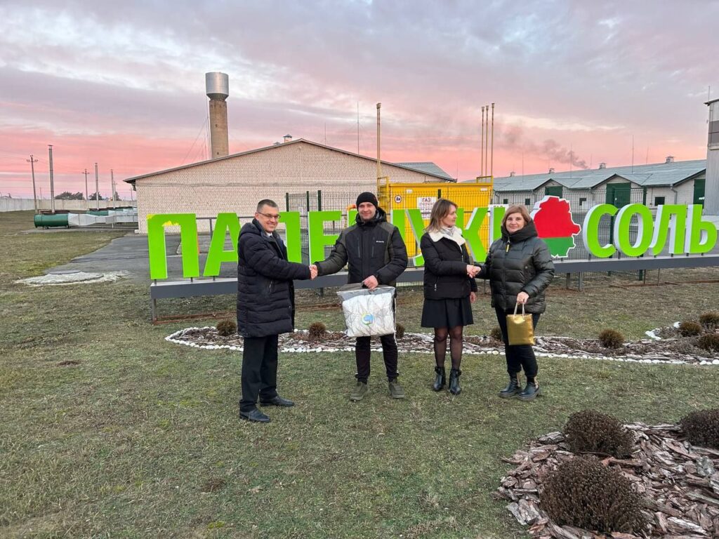 В Пинском районе продолжается чествование лучших тружеников отрасли в рамках акции «Наш животновод»