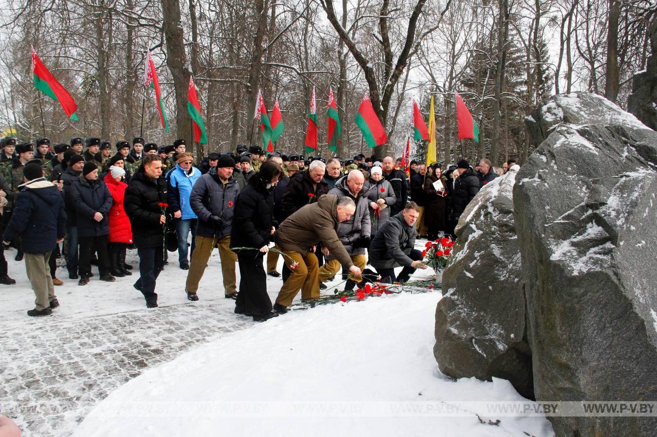 15 февраля в Пинске, как и по всей Беларуси, отмечается День памяти воинов-интернационалистов