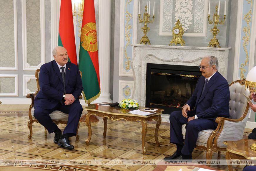 Лукашенко - ливийскому фельдмаршалу: мы готовы сделать для вас все, что вы увидите полезного в Беларуси