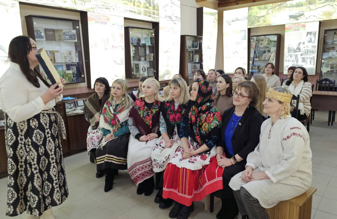 Дзень роднай мовы ў Пінкавіцкім музеі Якуба Коласа