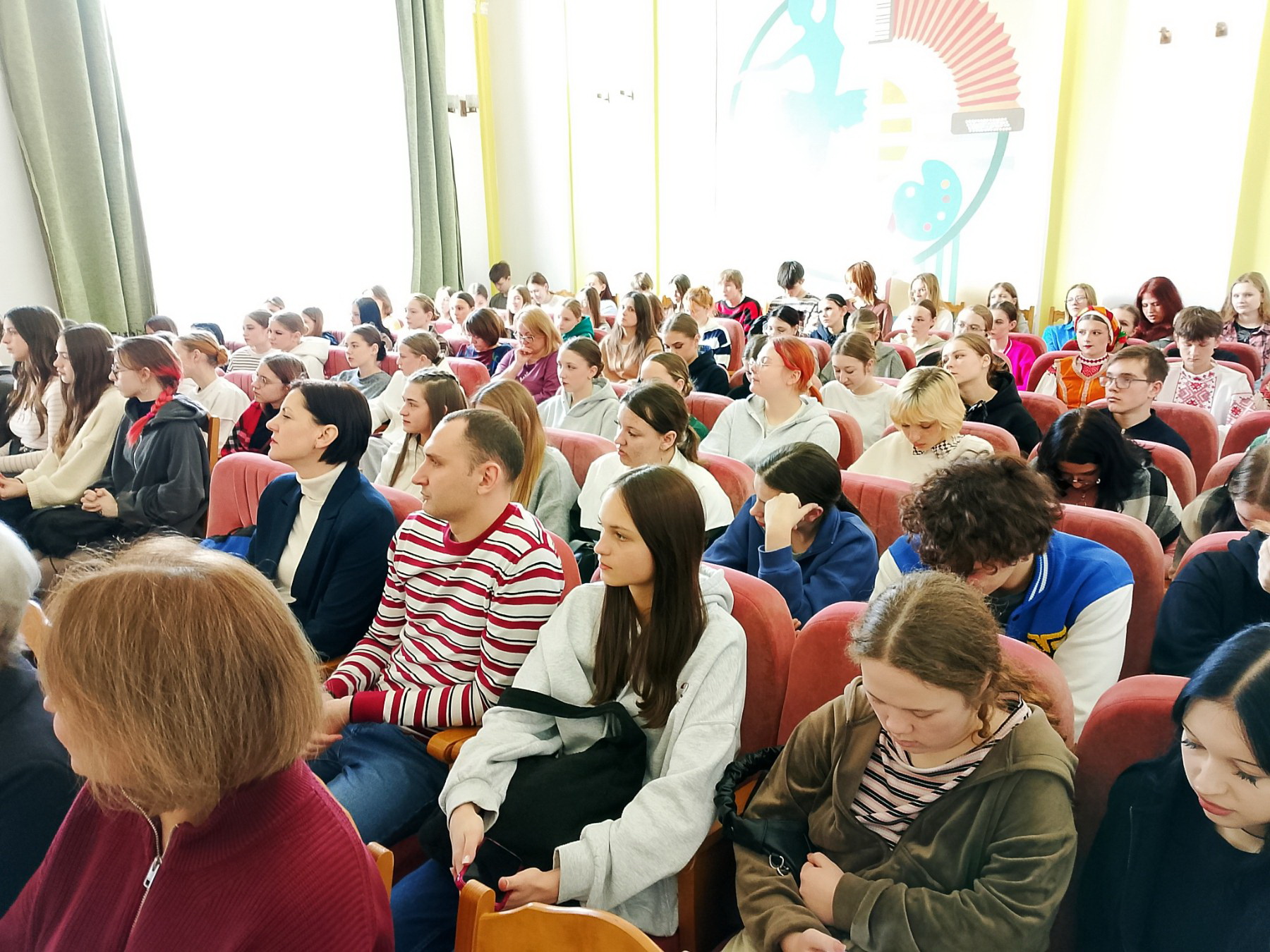 В Пинском колледже искусств прошла акция «В защиту жизни!»