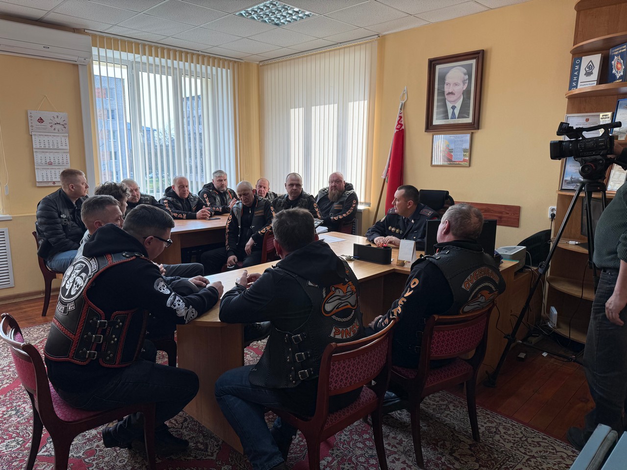 Начальник Пинского ОГАИ в начале очередного мотосезона встретился с байкерами