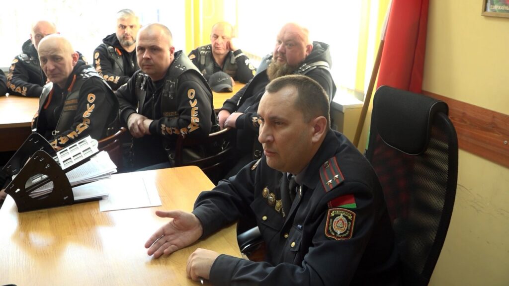 Начальник Пинского ОГАИ в начале очередного мотосезона встретился с байкерами