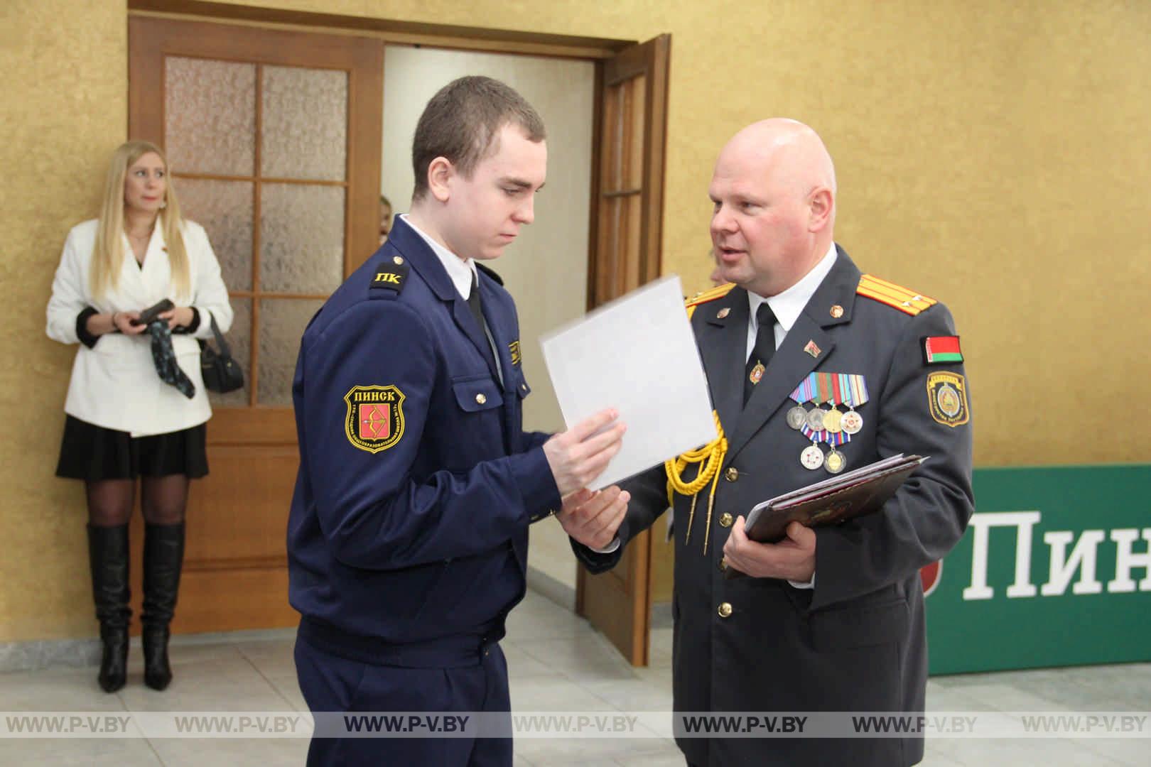 Мероприятия, приуроченные ко Дню милиции, продолжились в городском Доме культуры