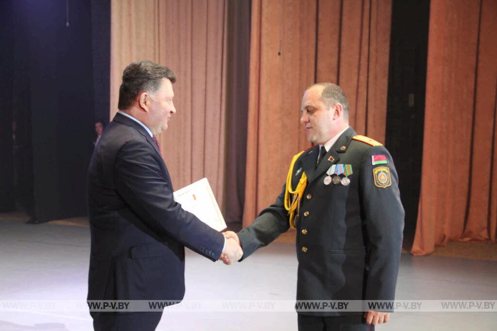 Мероприятия, приуроченные ко Дню милиции, продолжились в городском Доме культуры