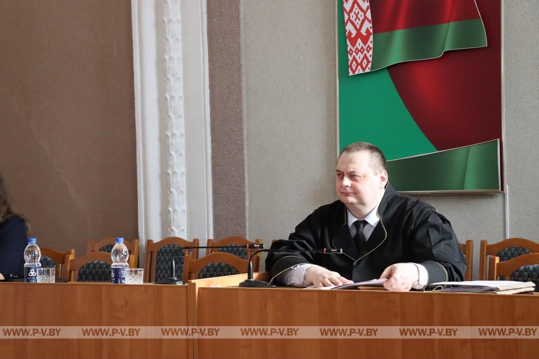 Заседание выездного суда по признанию домов Лыщенского сельсовета бесхозяйными
