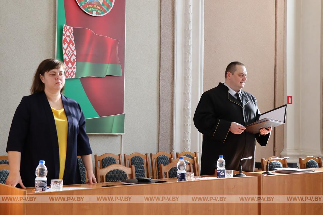Заседание выездного суда по признанию домов Лыщенского сельсовета бесхозяйными