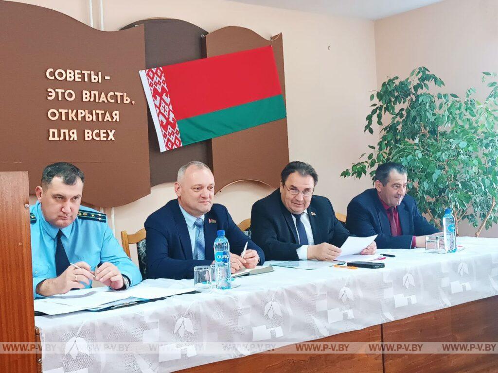 Важные темы и духовные ценности: встреча информационно-пропагандистской группы с жителями Новодворского сельсовета в рамках Единого дня информирования
