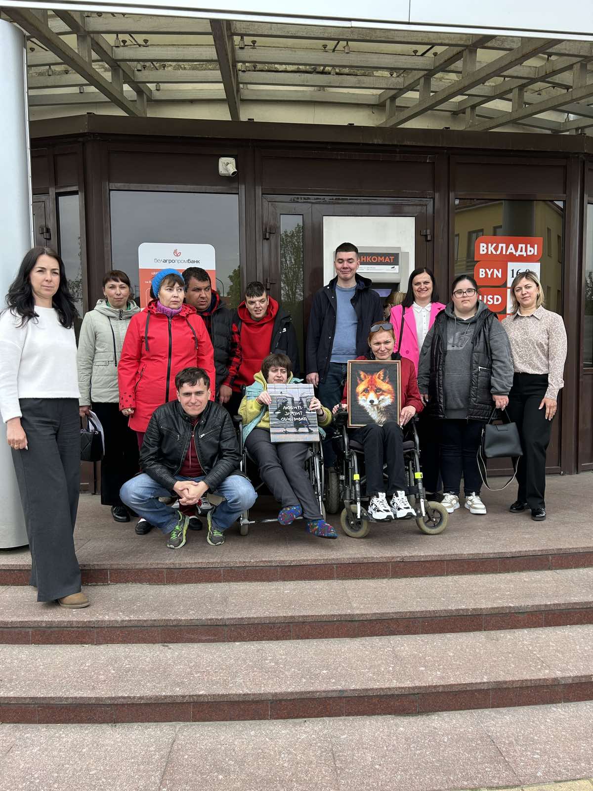 «ТЦСОН Пинского района» принимают участие в выставке-продаже творческих работ