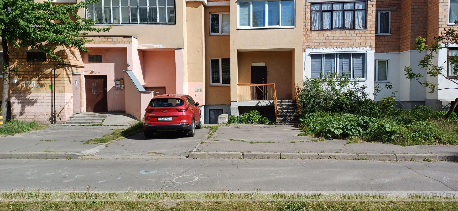 История одной жалобы, или Хотим новый тротуар