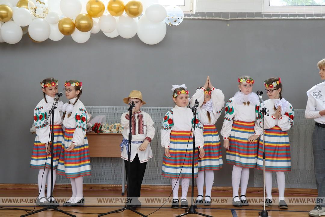 Последний звонок прозвенел в Стытычевской средней школе