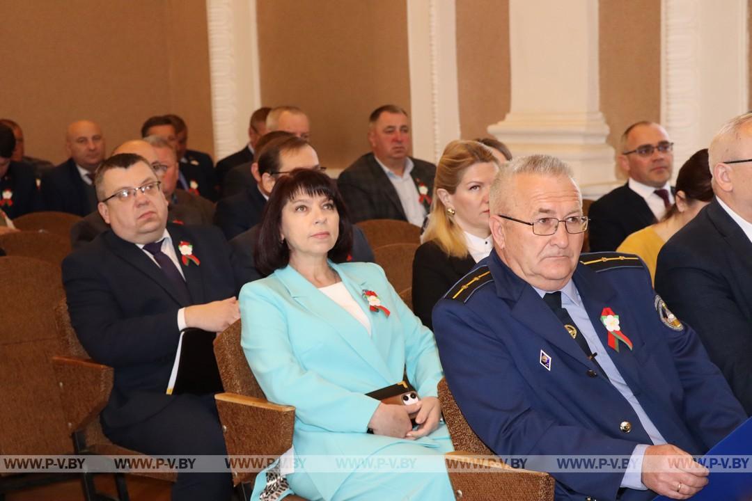 На повестке дня – дороги и летнее оздоровление