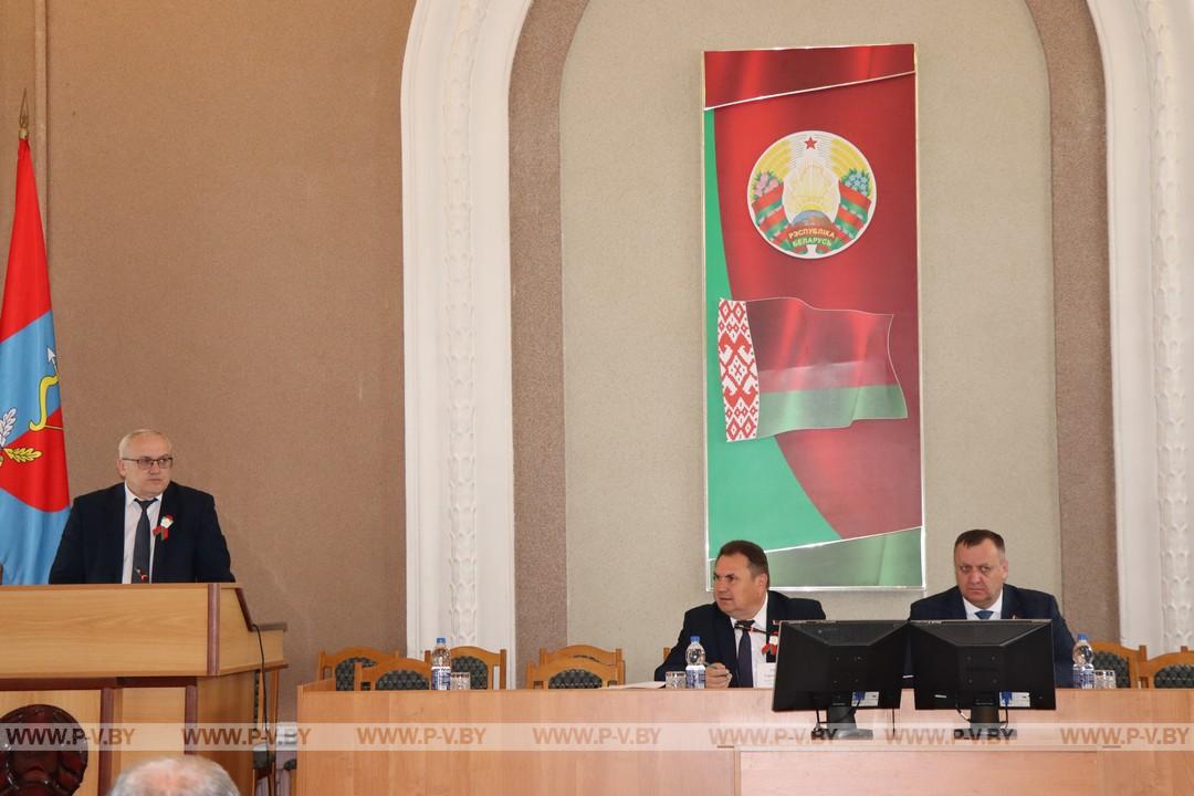 На повестке дня – дороги и летнее оздоровление