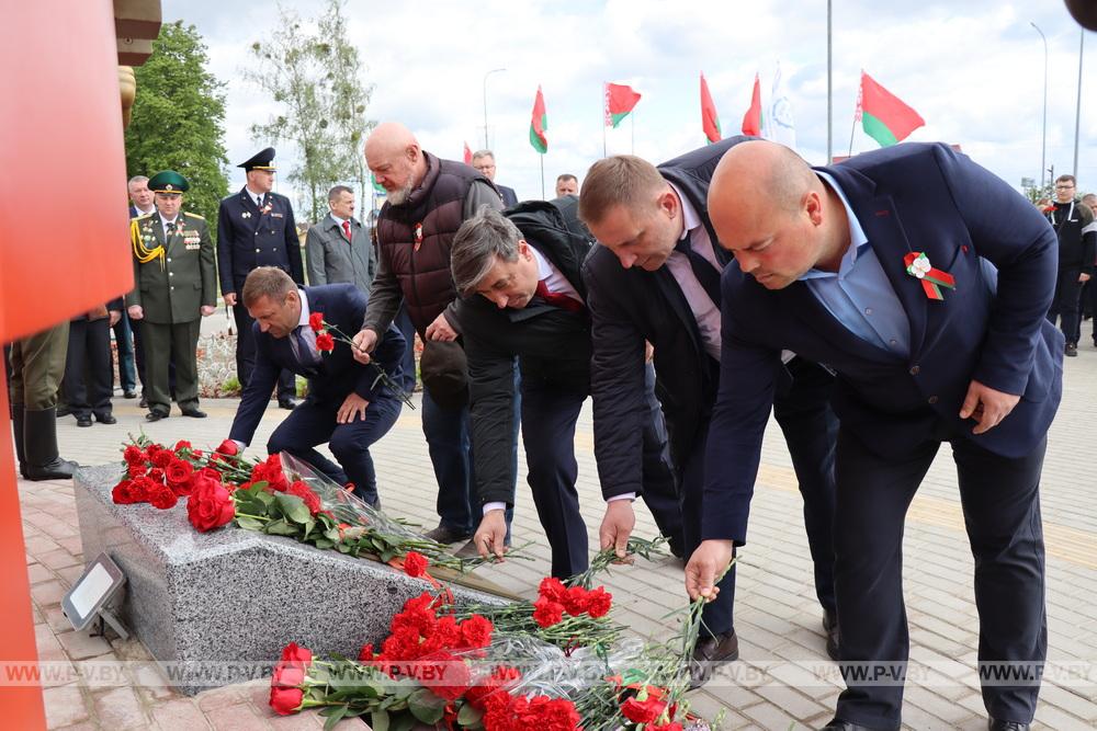 В Пинском районе открыли соборный памятник 80-летия Победы