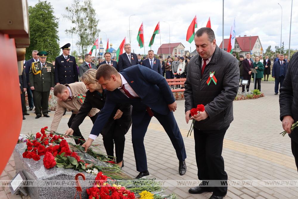 В Пинском районе открыли соборный памятник 80-летия Победы