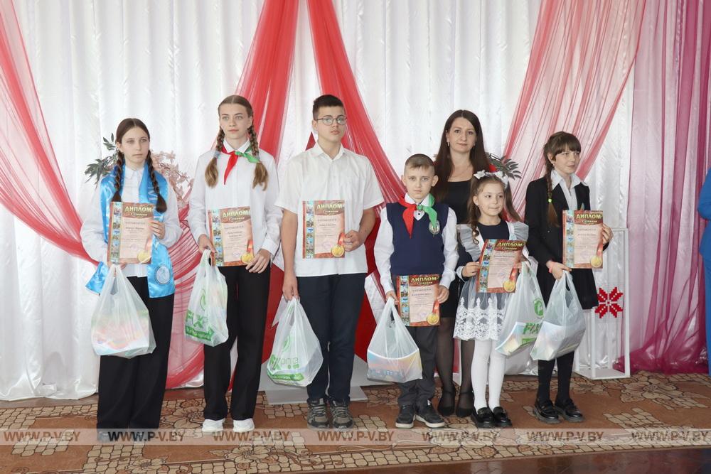 В Пинском районе наградили участников конкурса детского рисунка