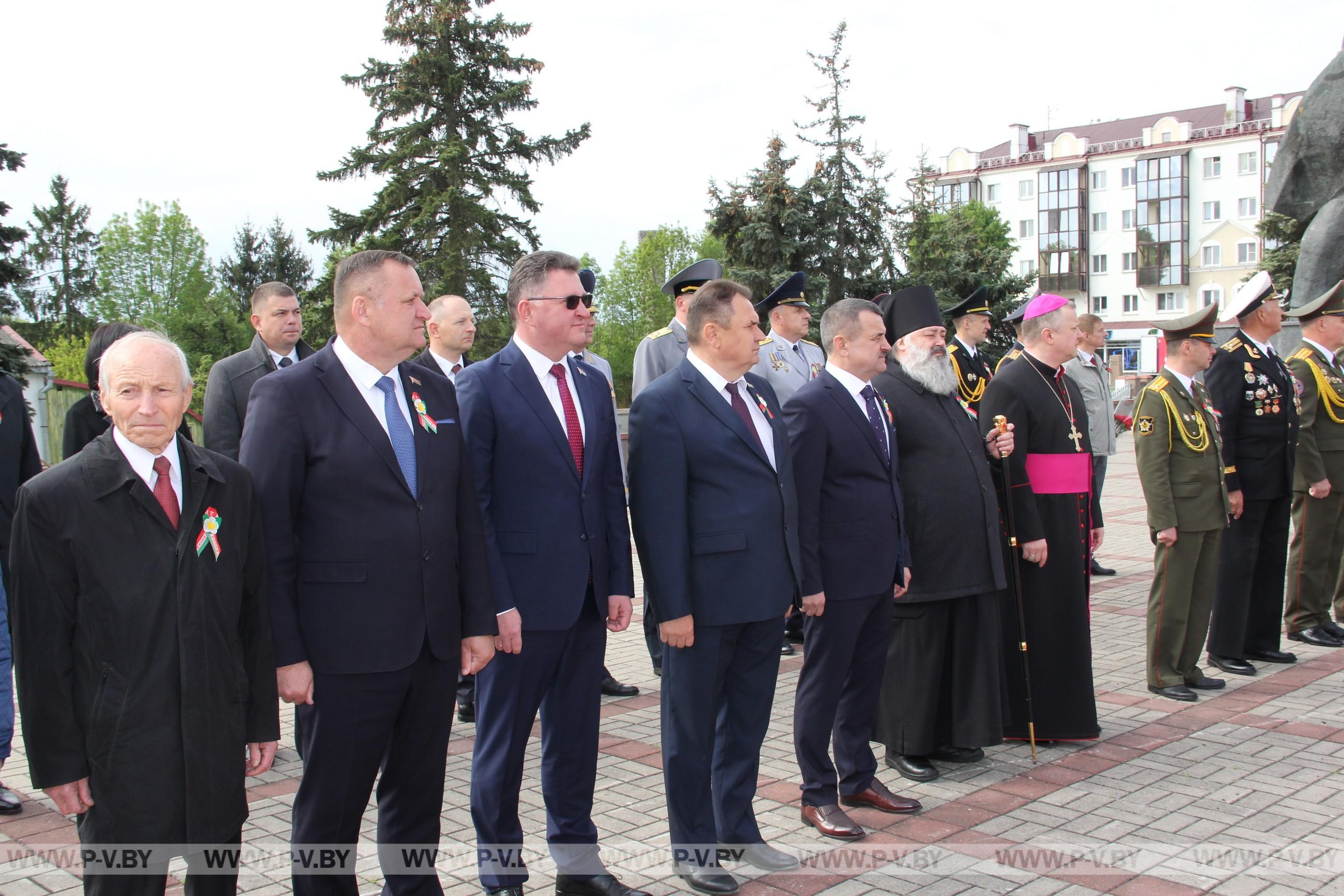 Пинск празднует день Победы