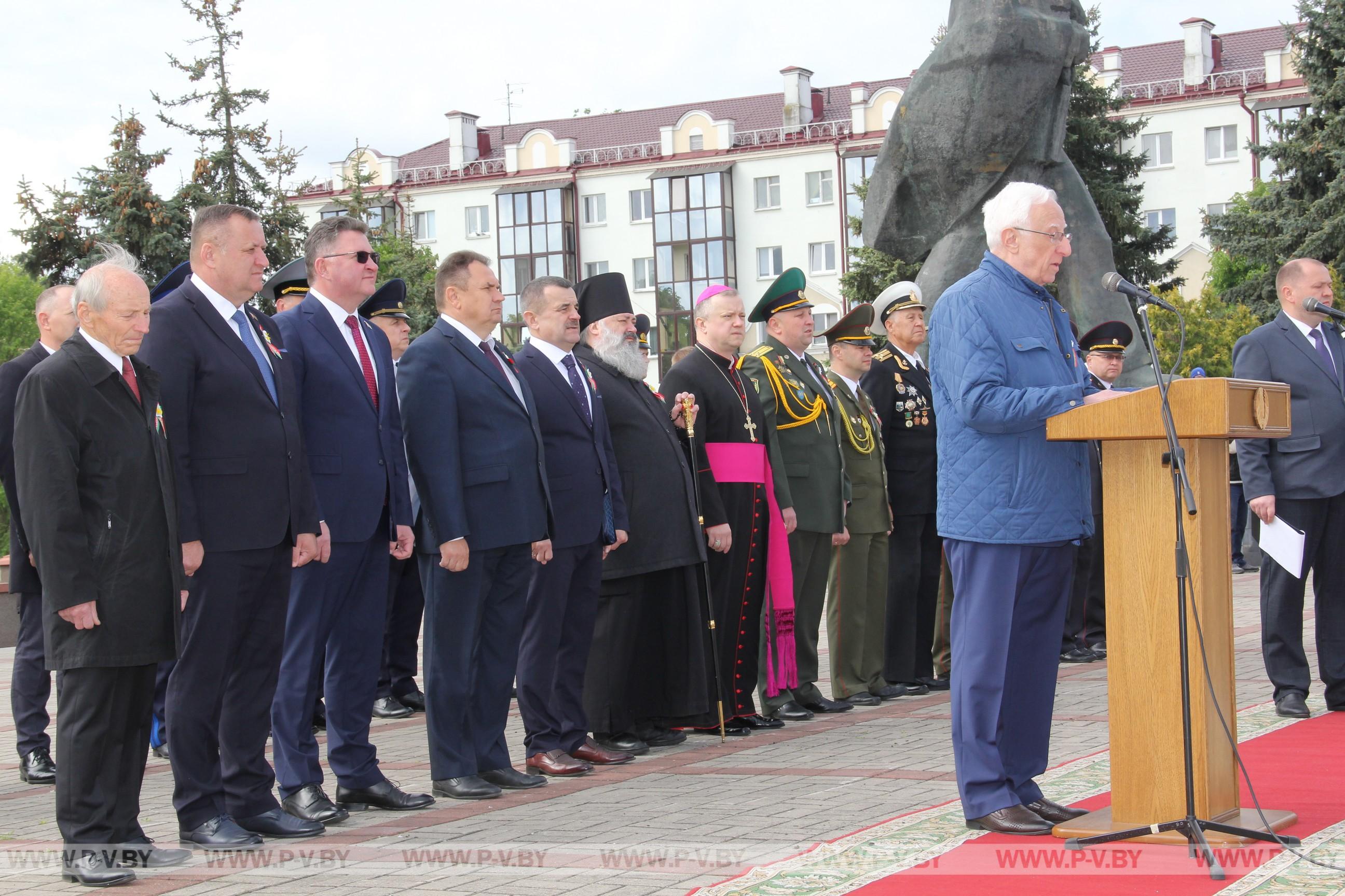 Пинск празднует день Победы