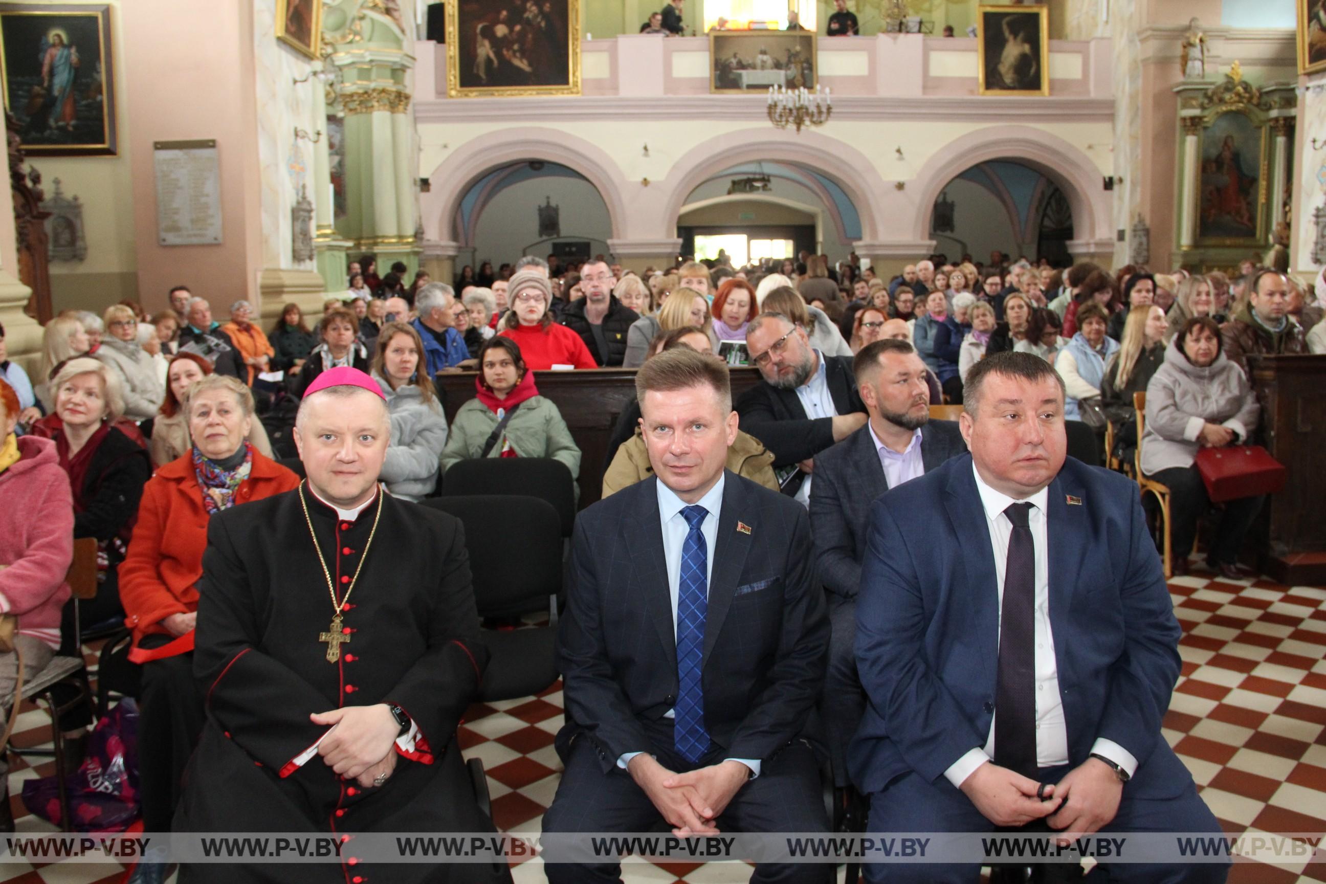 В Пинске открылся фестиваль духовной и академической органной музыки