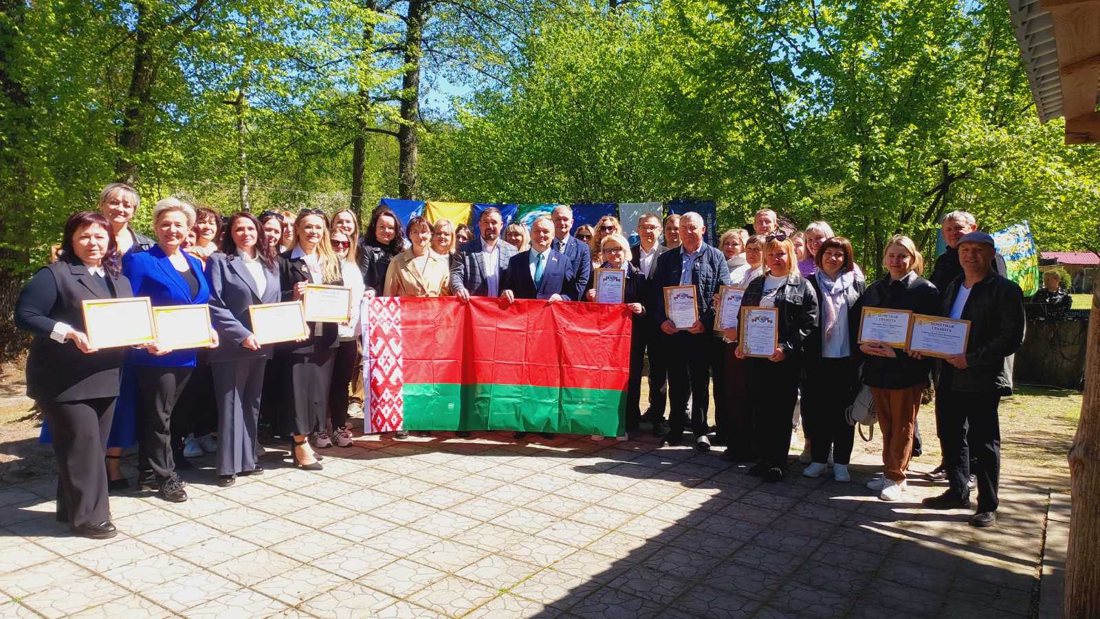 В Пинском районе в День труда наградили лучших профсоюзных активистов