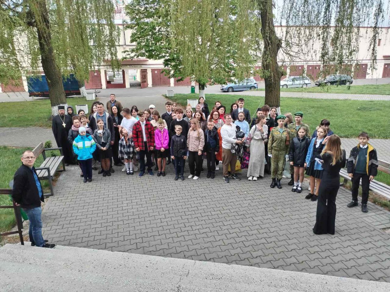В Пинске на базе ГОС "ДОСААФ" состоялся межрайонный конкурс чтецов военной поэзии "О том, что было не забудем..."