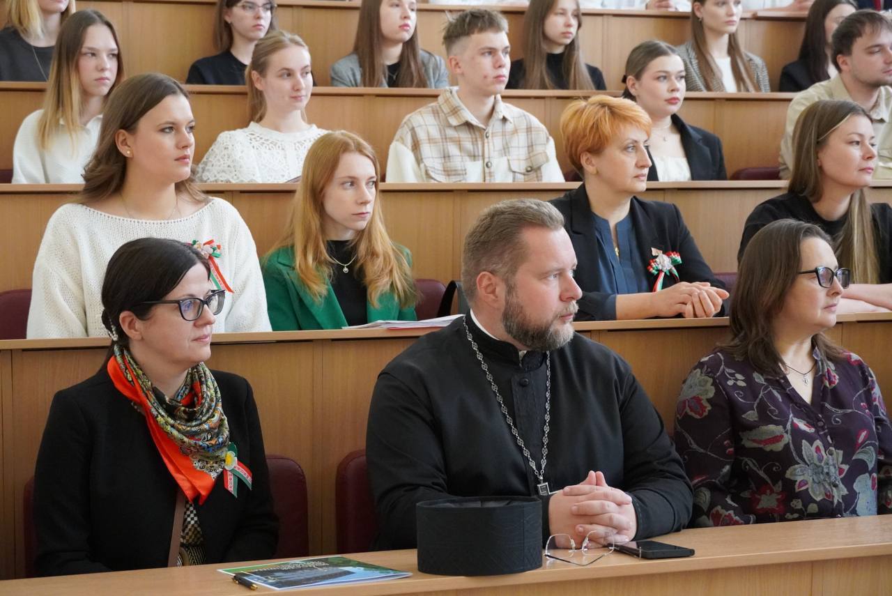 Встреча студентов и сотрудников ПолесГУ с епископом Пинским и Лунинецким Георгием