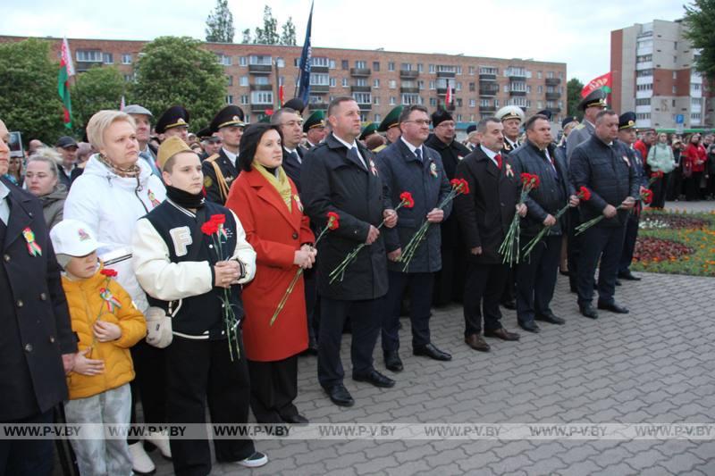 Митинг у мемориального комплекса партизанам Полесья