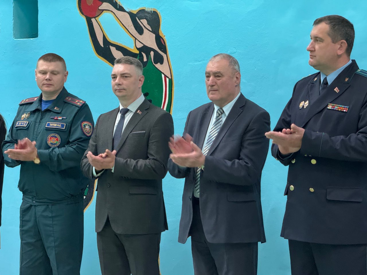 Школьная линейка с особым оттенком