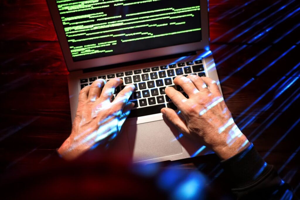 Таргетолог из Пинска собрал 88 тысяч рублей с клиентов и ничего не делал
