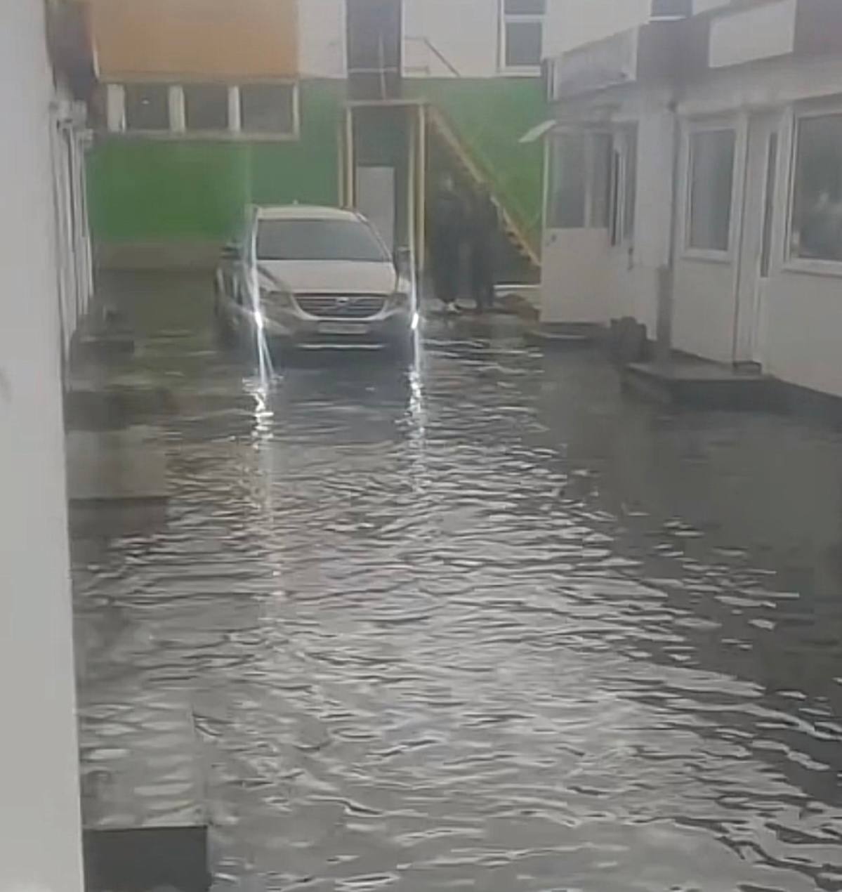 На «Солнечном» воды было по щиколотку