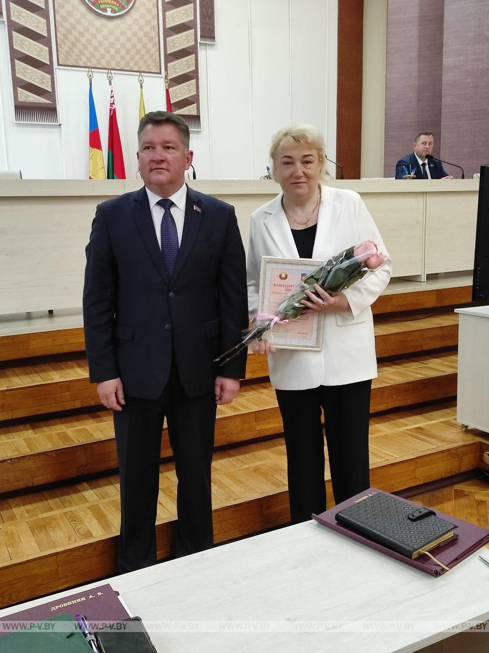 Награды за выдающиеся достижения в Пинске: признание профессионалов своего дела
