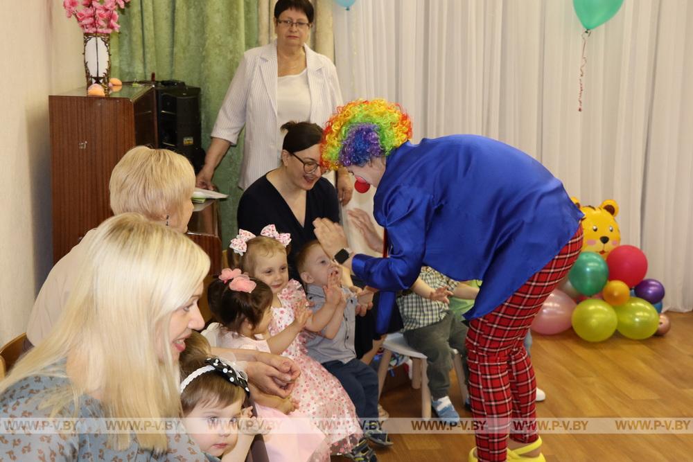 В Пинском доме ребенка отпраздновали Международный день защиты детей