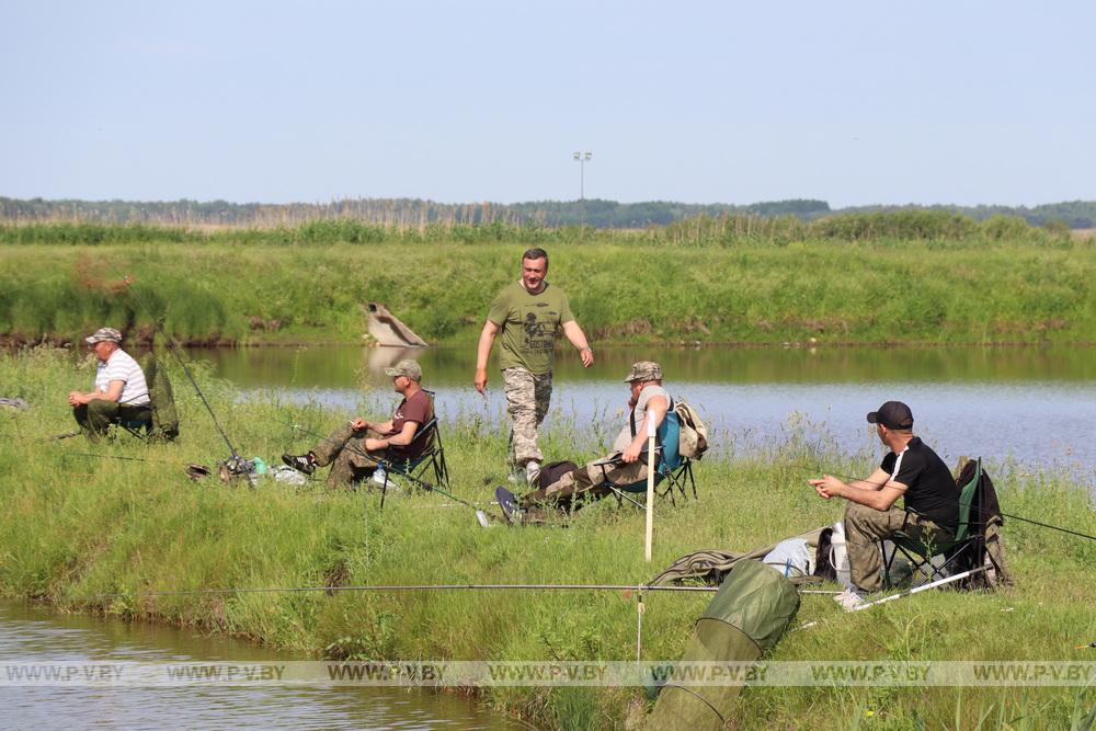 В Пинском районе соревновались рыбаки