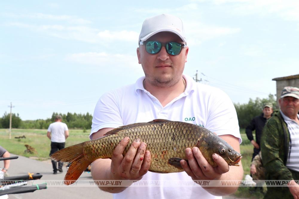 В Пинском районе соревновались рыбаки