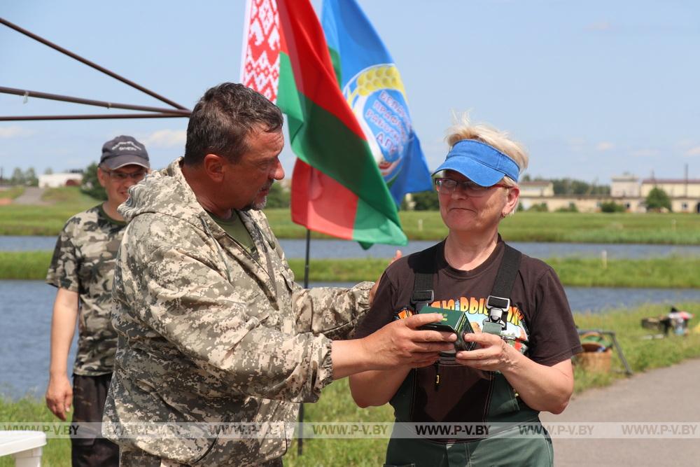 В Пинском районе соревновались рыбаки