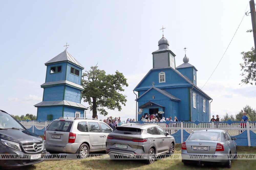 Храм Рождества Пресвятой Богородицы в деревне Остров отмечает 300-летие
