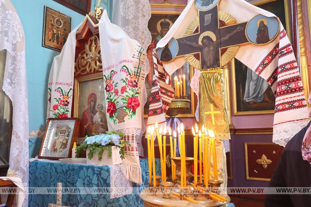 Храм Рождества Пресвятой Богородицы в деревне Остров отмечает 300-летие