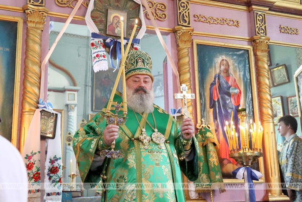 Храм Рождества Пресвятой Богородицы в деревне Остров отмечает 300-летие