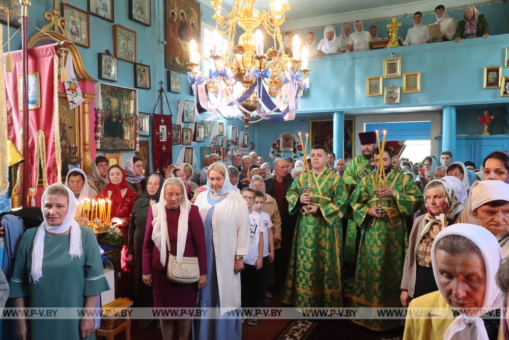 Храм Рождества Пресвятой Богородицы в деревне Остров отмечает 300-летие