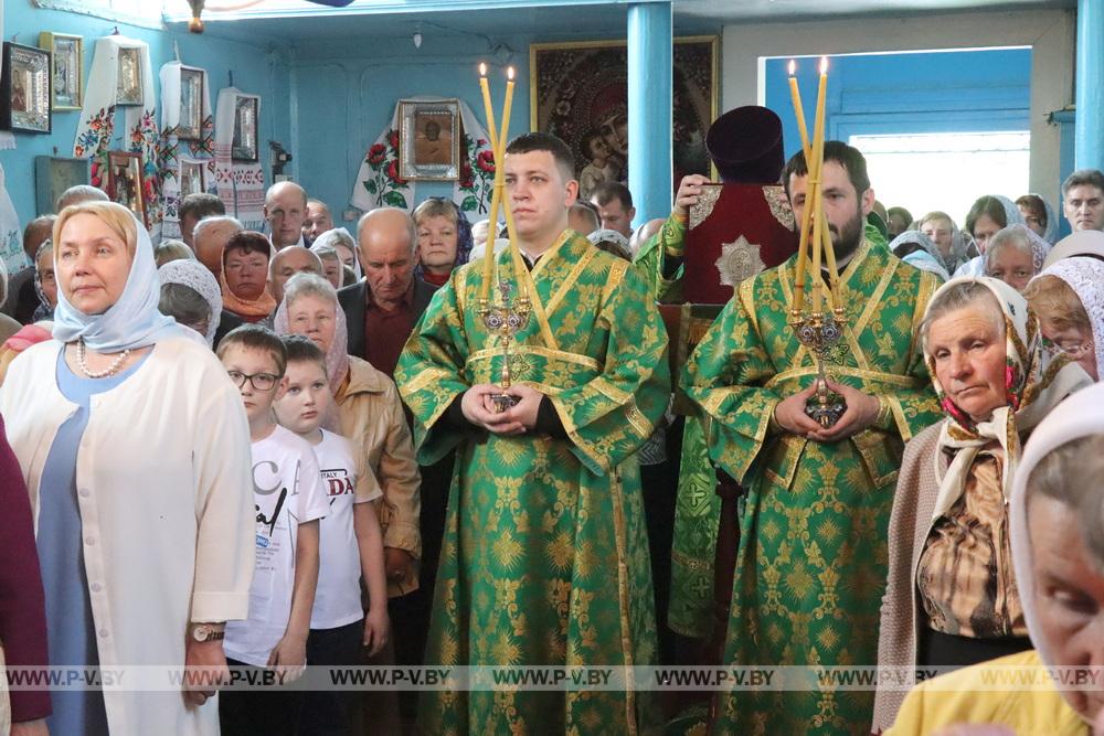 Храм Рождества Пресвятой Богородицы в деревне Остров отмечает 300-летие