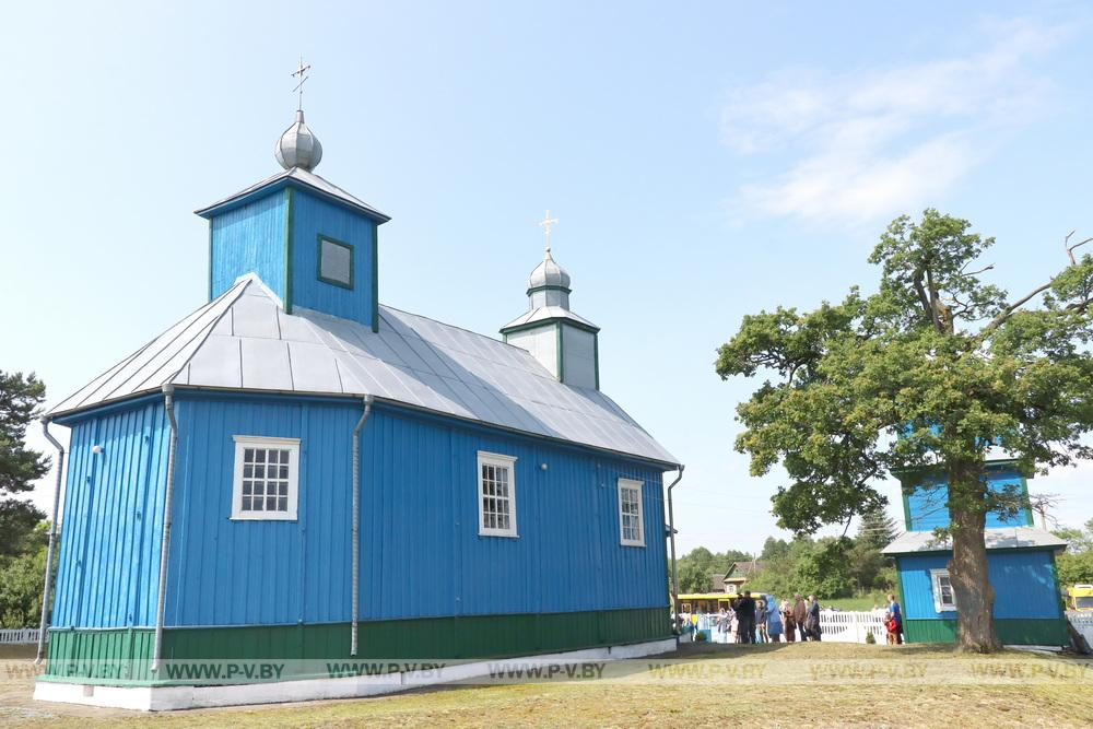 Храм Рождества Пресвятой Богородицы в деревне Остров отмечает 300-летие