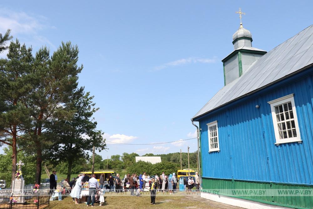 Храм Рождества Пресвятой Богородицы в деревне Остров отмечает 300-летие