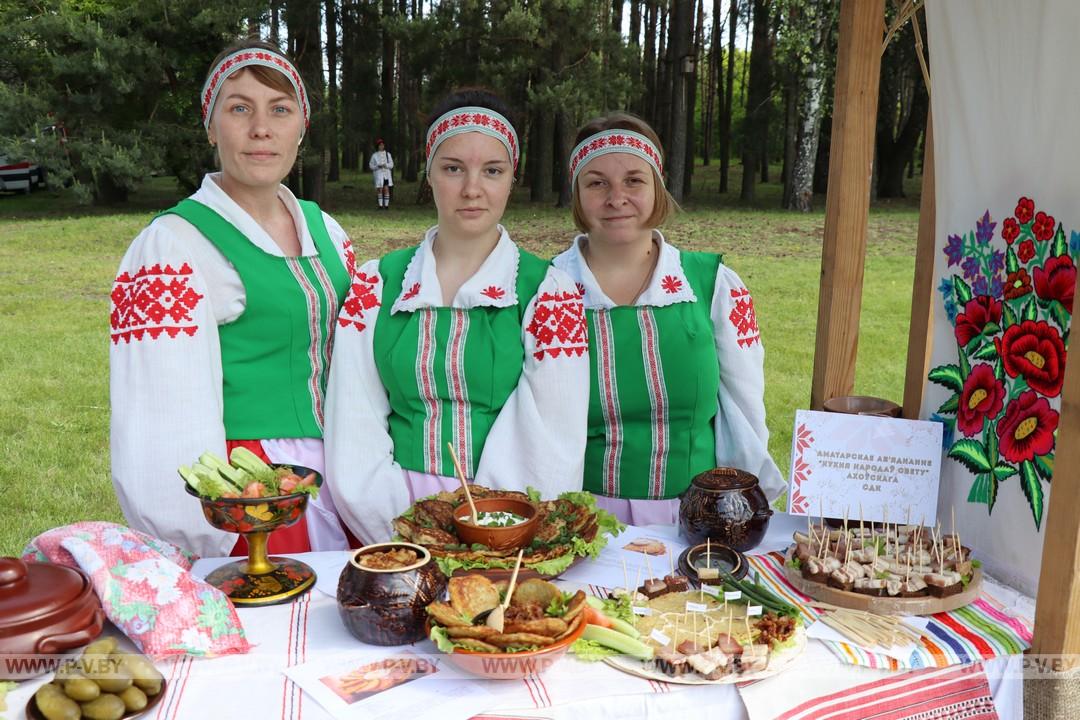 З самабытнай культурай Палескага краю пазнаёміў “Фальварак мінулага”