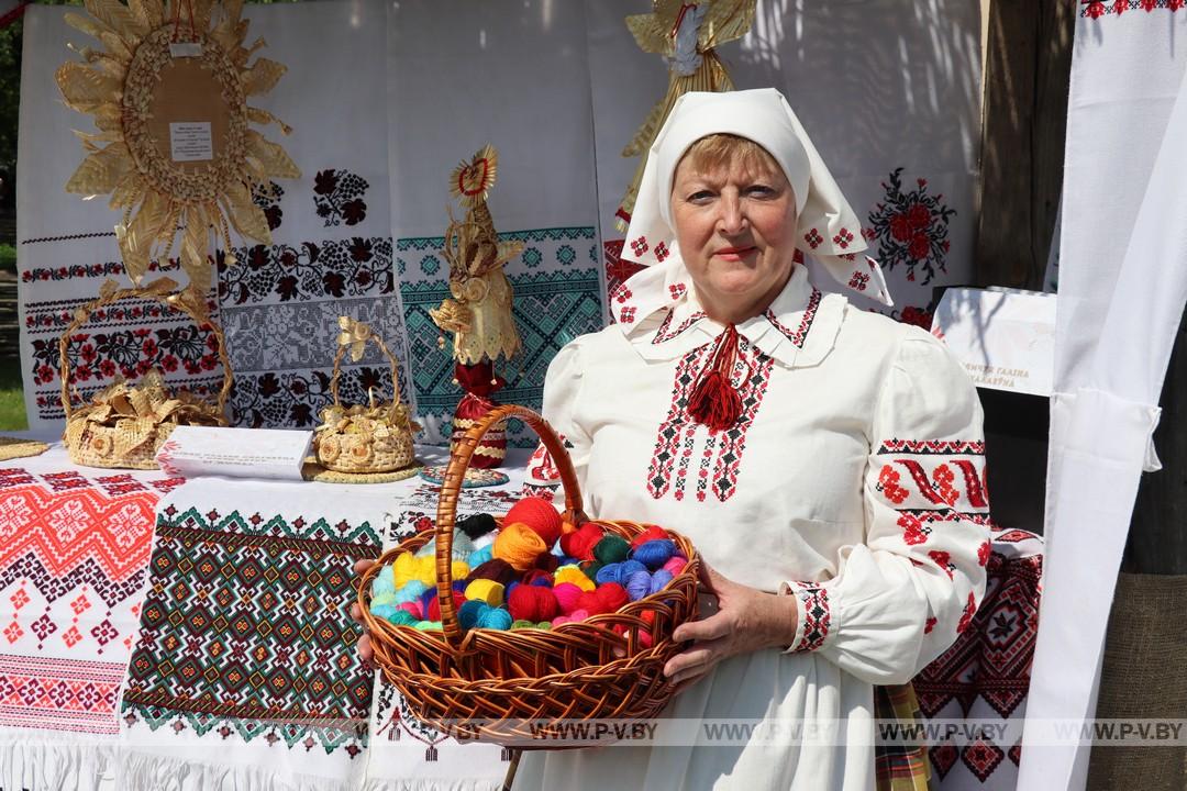 З самабытнай культурай Палескага краю пазнаёміў “Фальварак мінулага”