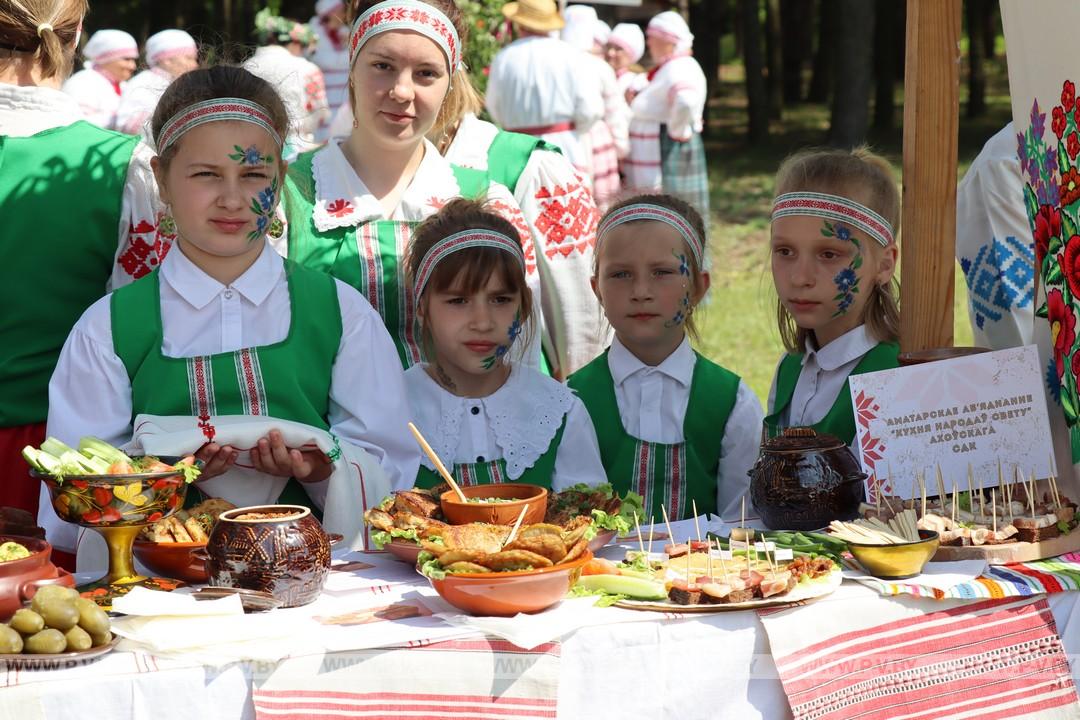 З самабытнай культурай Палескага краю пазнаёміў “Фальварак мінулага”