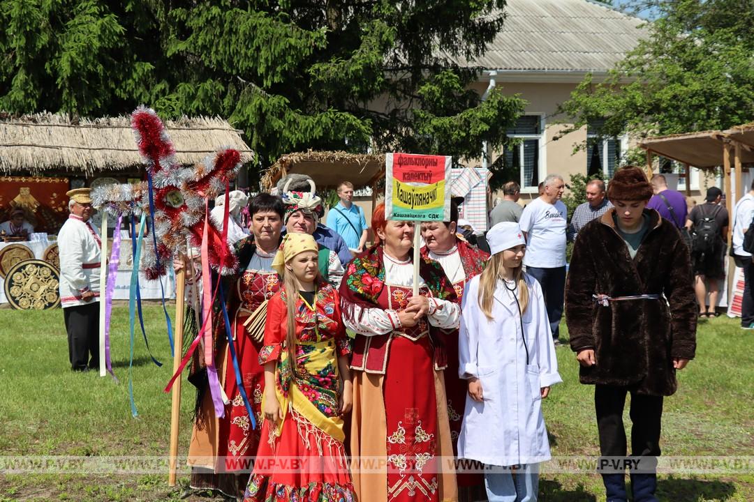 З самабытнай культурай Палескага краю пазнаёміў “Фальварак мінулага”