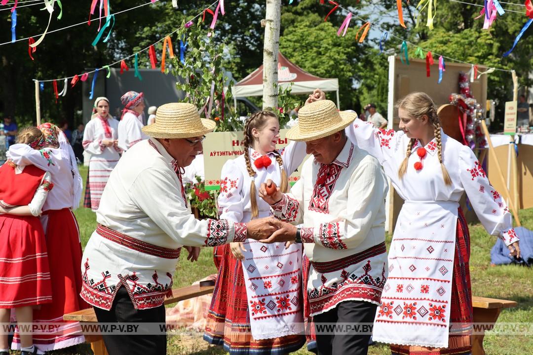 З самабытнай культурай Палескага краю пазнаёміў “Фальварак мінулага”