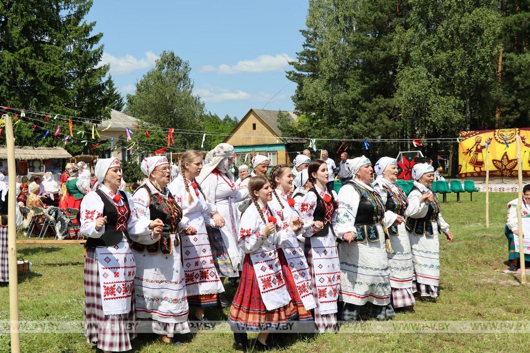 З самабытнай культурай Палескага краю пазнаёміў “Фальварак мінулага”