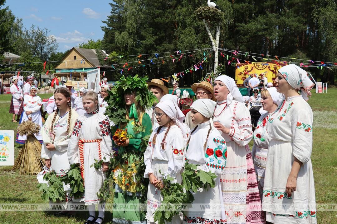 З самабытнай культурай Палескага краю пазнаёміў “Фальварак мінулага”