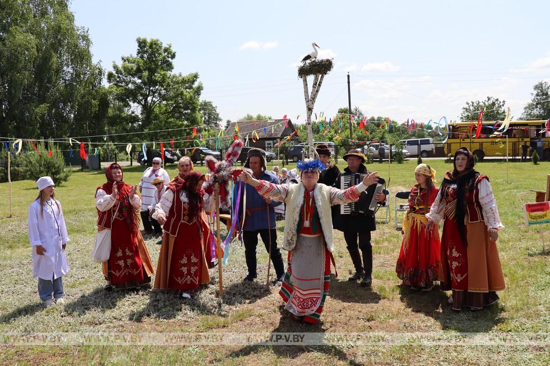 З самабытнай культурай Палескага краю пазнаёміў “Фальварак мінулага”